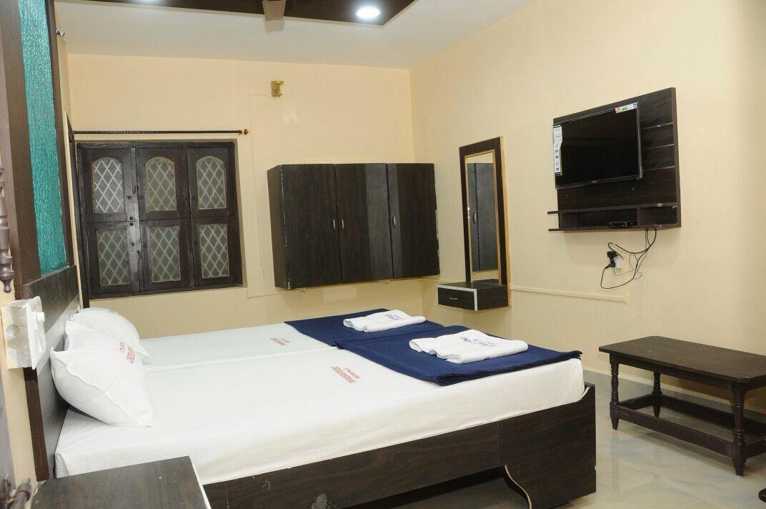 Hotel Tripura Sundari Residency Madanapalle Exteriér fotografie