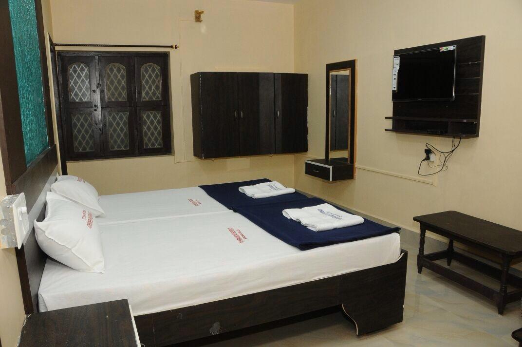 Hotel Tripura Sundari Residency Madanapalle Exteriér fotografie